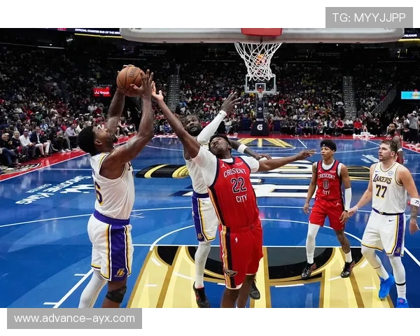 NBA焦点战再起波澜巨星对决引爆季后赛格局变化东西部强队暗流涌动 NBA焦点战再起波澜巨星对决引爆季后赛格局变化东西部强队暗流涌动