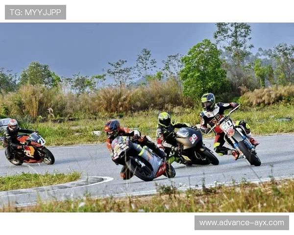 摩托车大奖赛赛季激烈角逐 各车队备战新赛季最新动态一览 摩托车大奖赛赛季激烈角逐 各车队备战新赛季最新动态一览