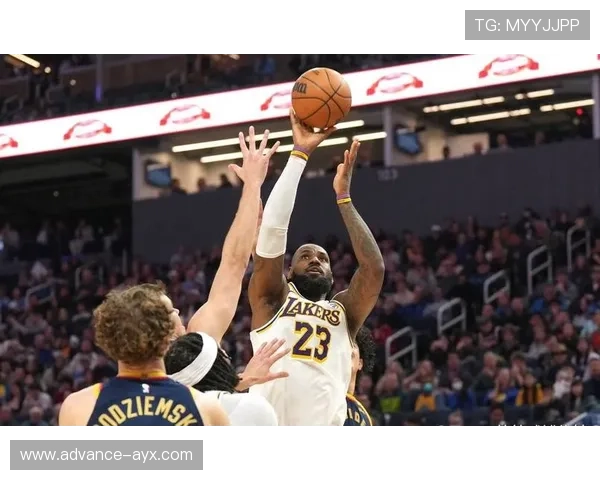 浓眉复出助湖人逆转勇士 詹姆斯赛季新高23分领衔全队胜利 浓眉复出助湖人逆转勇士 詹姆斯赛季新高23分领衔全队胜利