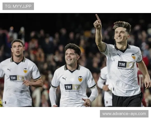 瓦伦西亚俱乐部百年荣耀与复兴之路全景纪实再创西甲传奇篇章纪行