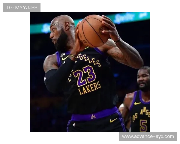 詹姆斯再创里程碑湖人强势冲击季后赛席位全力开启西部争夺新篇章