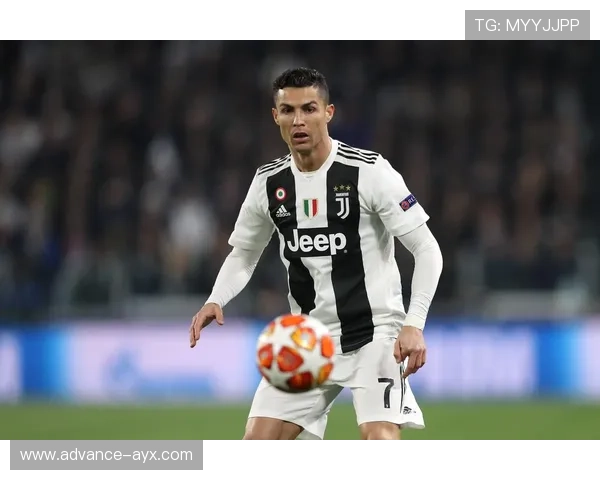 C罗梅西再度交锋 欧冠焦点战引爆全球球迷热情 C罗梅西再度交锋 欧冠焦点战引爆全球球迷热情